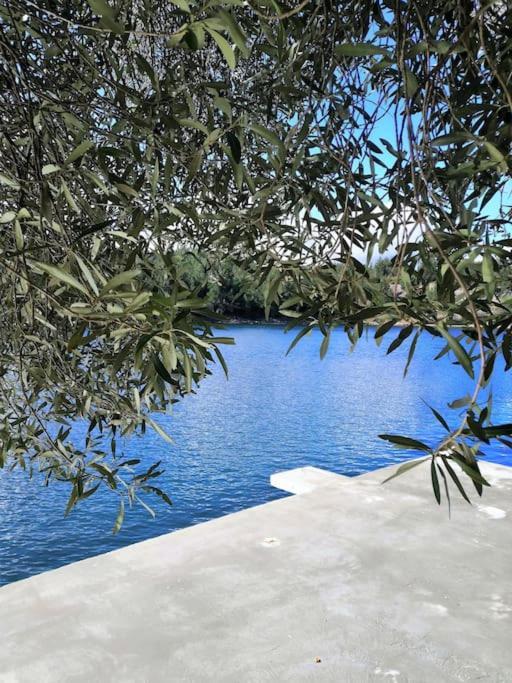 Mystica - Charming Studio Apartment On The Beach Kruševo 외부 사진