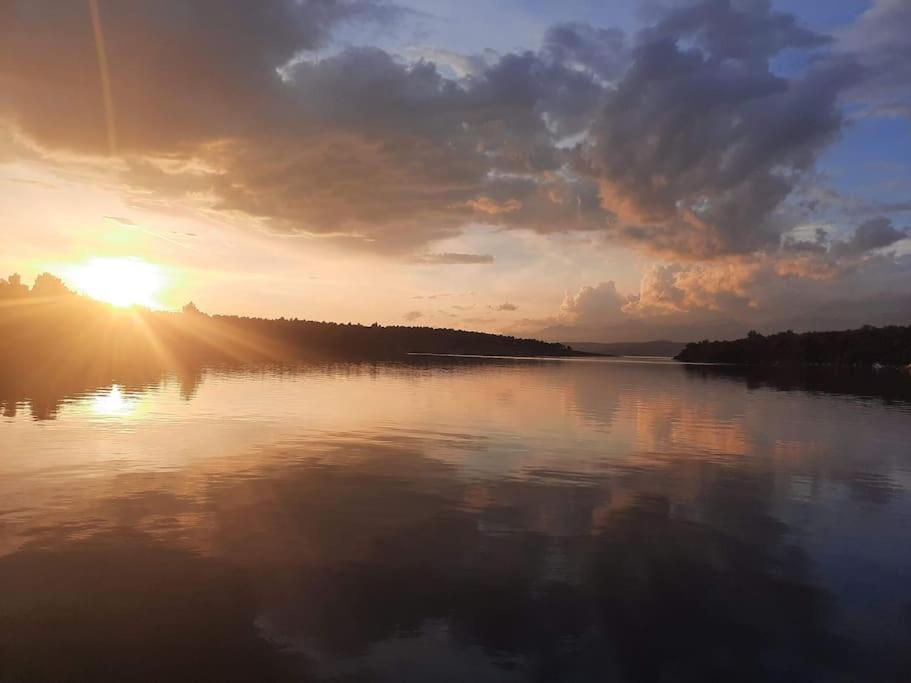 Mystica - Charming Studio Apartment On The Beach Kruševo 외부 사진